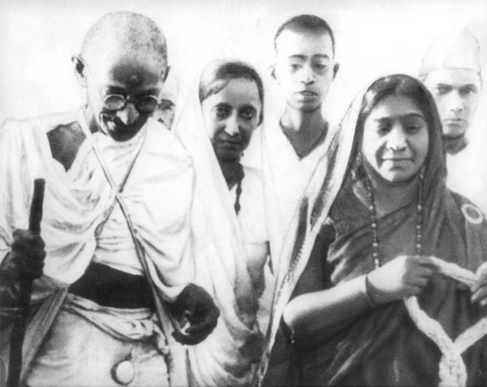 1930: Participated in the Salt Satyagraha